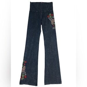 T Party Y2K Foldover Flared Yoga Pants Pants Embroidered Flowers Size M